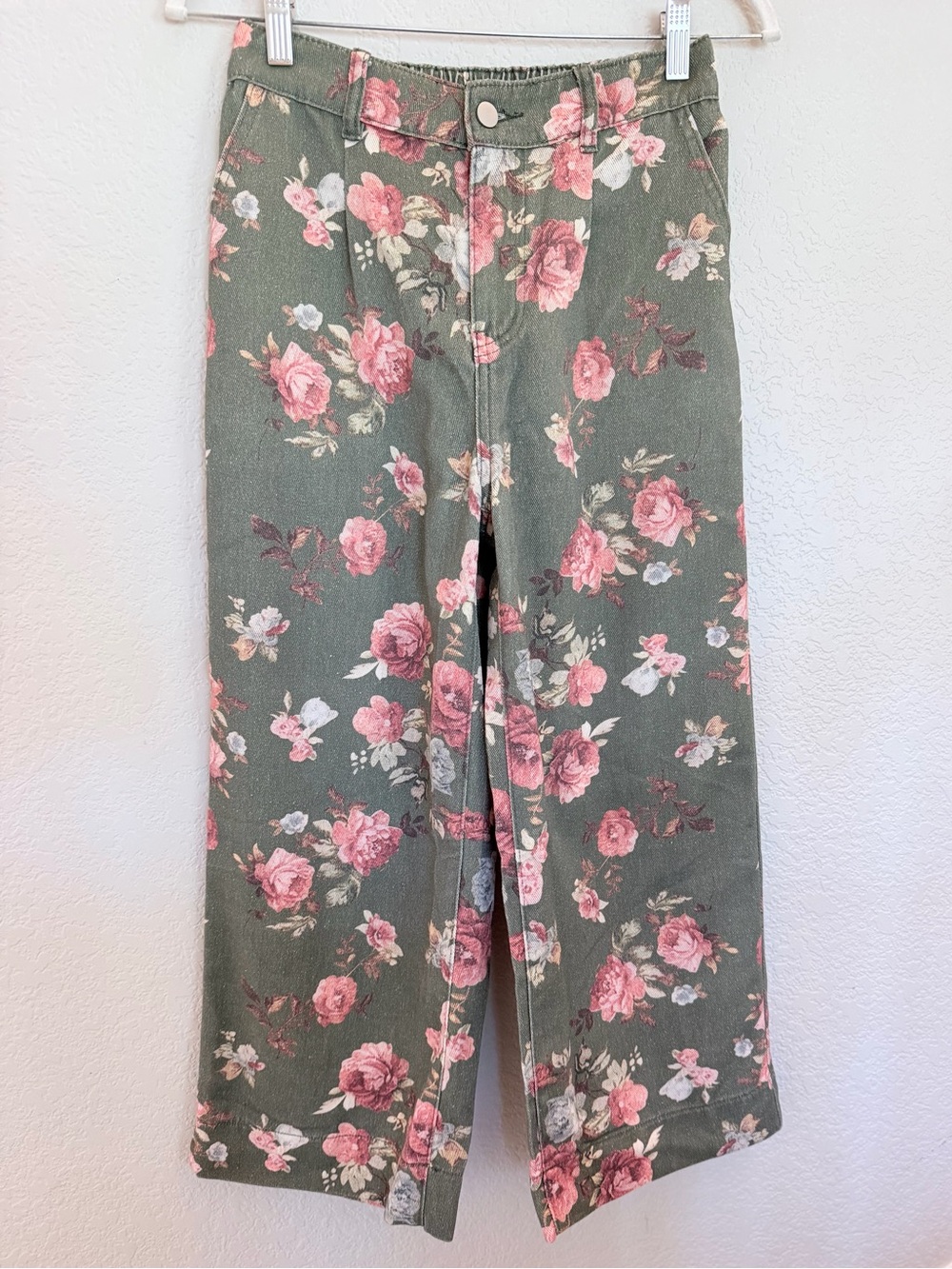 Olive Floral Wide Leg Cropped Pants – Vintage Rose Print, Women's Size S